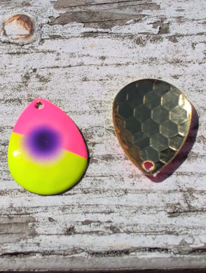 3.5 Colorado, Brass back, Pink/ Chartreuse Purple dot