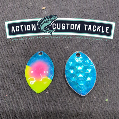 3.5 Cascade, Blue back, lime chartreuse w/ pink dot