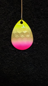 3.5 Colorado, Brass back, Chartreuse and Pink tipped
