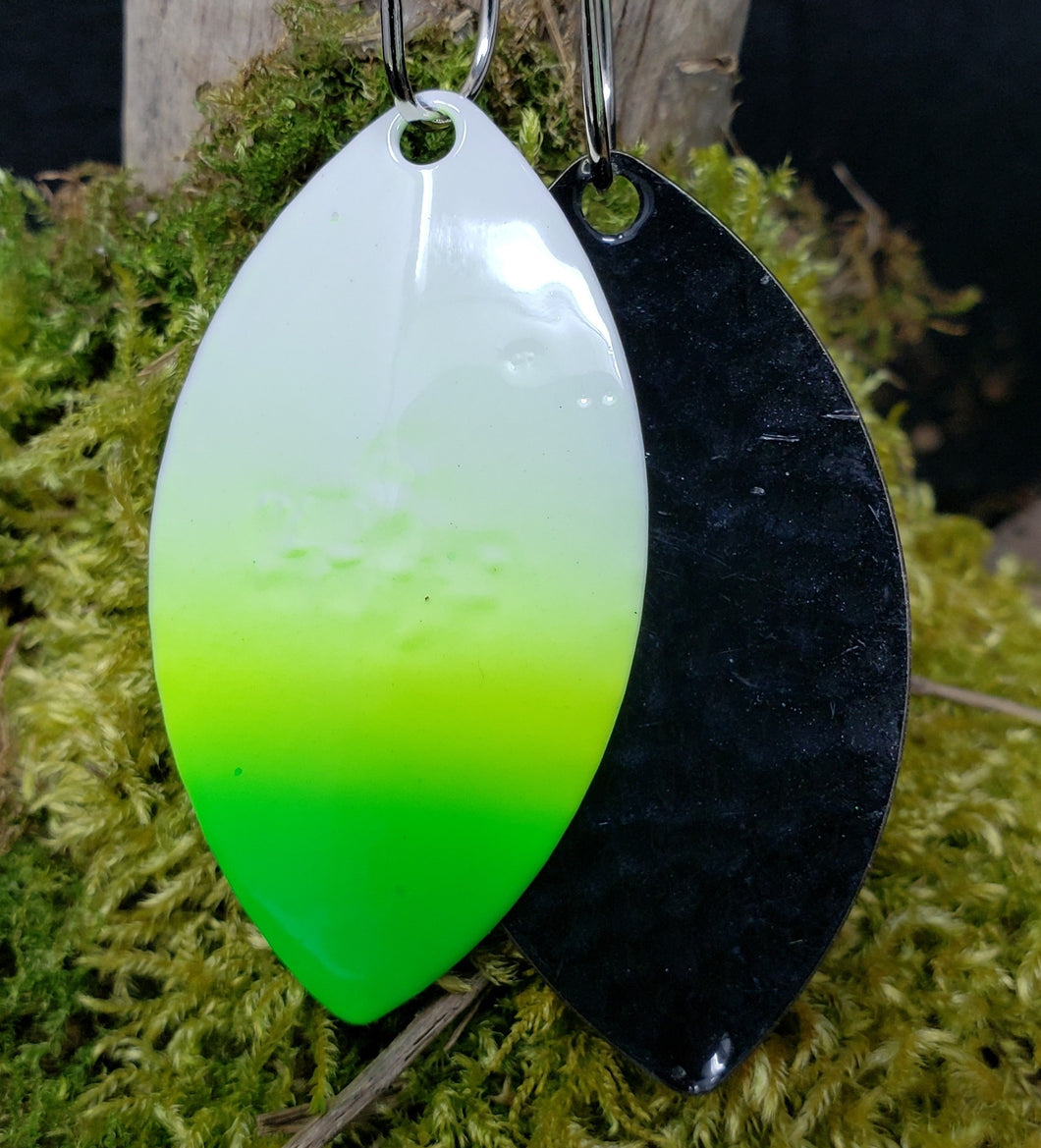 Size 5 Thin Cascade, Black back, White Chartreuse, Green tip