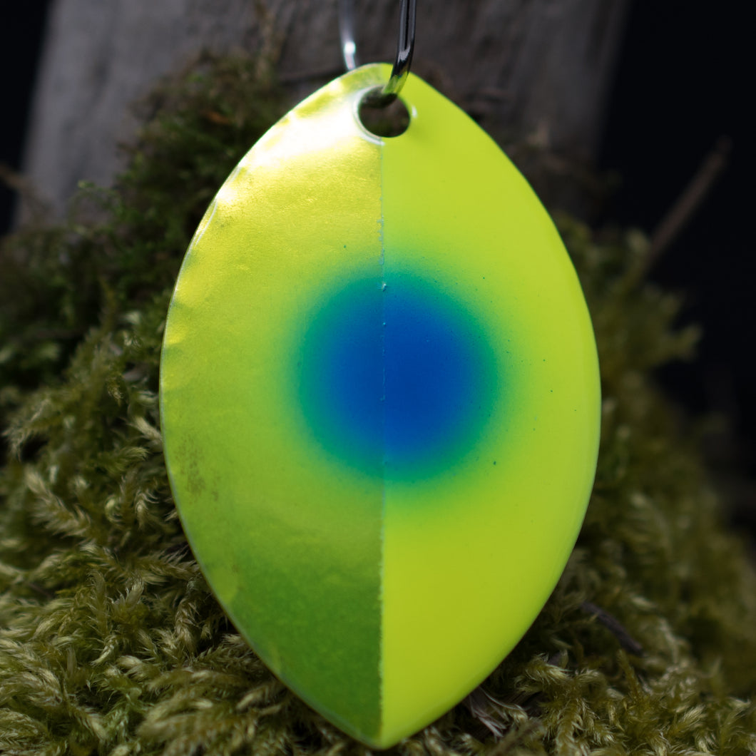 Silver Blade series, Size 5 Cascade, Chartreuse back, Candy Chartreuse | Chartreuse, Blue dot