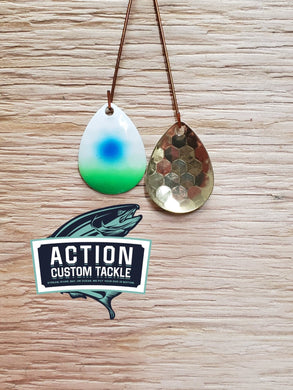 3.5 Colorado brass back white blue dot green chin