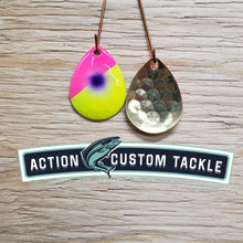 Load image into Gallery viewer, 3.5 Colorado, Brass back, Pink/ Chartreuse Purple dot