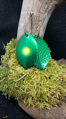 Size 5 Cascade, Emerald front and back, Chartreuse dot