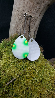3.5 Colorado, White back, White with Green and yellow dots