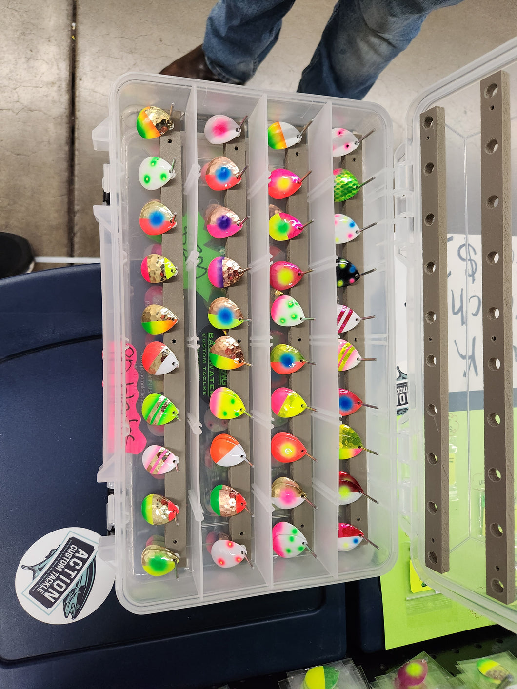 Guide blade box, 40 pegs
